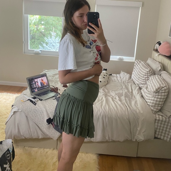 PRINCESS POLLY GREEN SKIRT - Picture 4 of 5